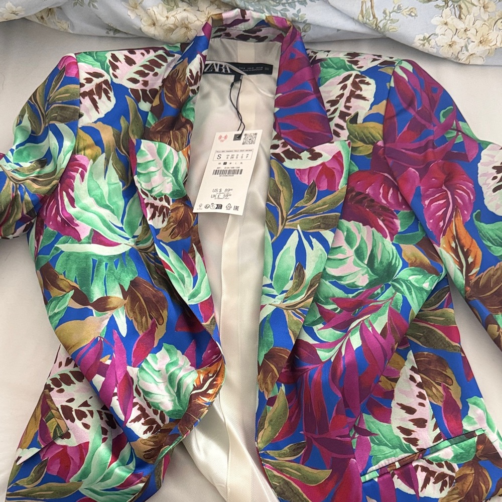 Zara Women's Vibrant Leaf Print Blazer